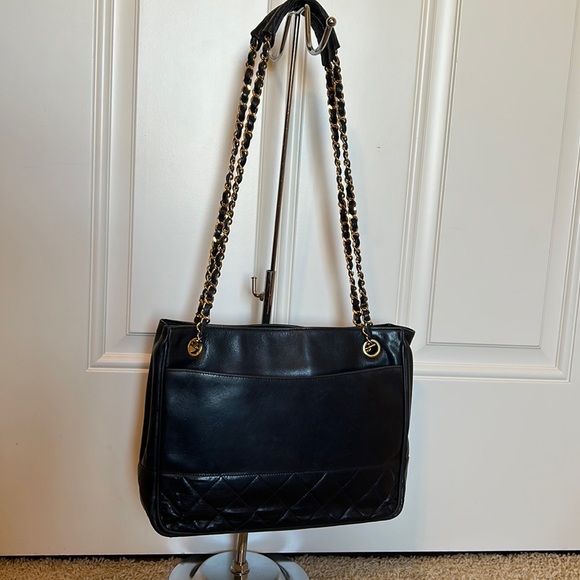 Chanel lambskin matrasse double chain shopping tote bag - Picture 2 of 13